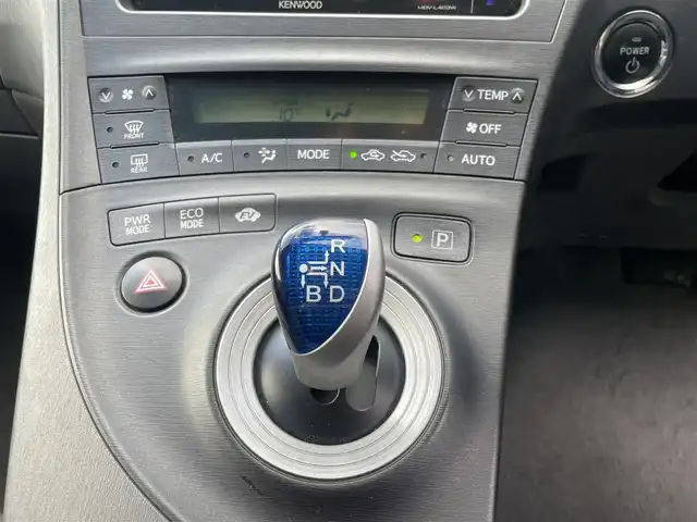 トヨタ プリウス S 島根県 2009(平21)年 17.5万km スーパーホワイトⅡ 社外メモリナビ　/ワンセグ/ＤＶＤ再生　/バックカメラ　/ＥＣＴ　/クルーズコントロール　/スマートキー　/プッシュスタート　/オートライト　/横滑り防止装置　/純正１５ＡＷ　/スペアキー１本