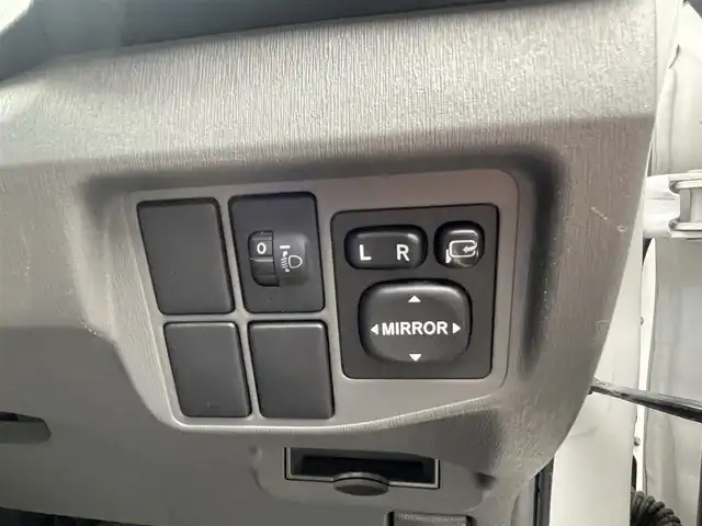 トヨタ プリウス S 島根県 2009(平21)年 17.5万km スーパーホワイトⅡ 社外メモリナビ　/ワンセグ/ＤＶＤ再生　/バックカメラ　/ＥＣＴ　/クルーズコントロール　/スマートキー　/プッシュスタート　/オートライト　/横滑り防止装置　/純正１５ＡＷ　/スペアキー１本