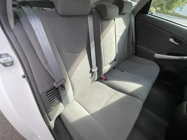 トヨタ プリウス S 島根県 2009(平21)年 17.5万km スーパーホワイトⅡ 社外メモリナビ　/ワンセグ/ＤＶＤ再生　/バックカメラ　/ＥＣＴ　/クルーズコントロール　/スマートキー　/プッシュスタート　/オートライト　/横滑り防止装置　/純正１５ＡＷ　/スペアキー１本