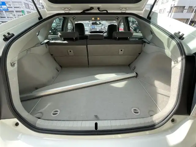 トヨタ プリウス S 島根県 2009(平21)年 17.5万km スーパーホワイトⅡ 社外メモリナビ　/ワンセグ/ＤＶＤ再生　/バックカメラ　/ＥＣＴ　/クルーズコントロール　/スマートキー　/プッシュスタート　/オートライト　/横滑り防止装置　/純正１５ＡＷ　/スペアキー１本