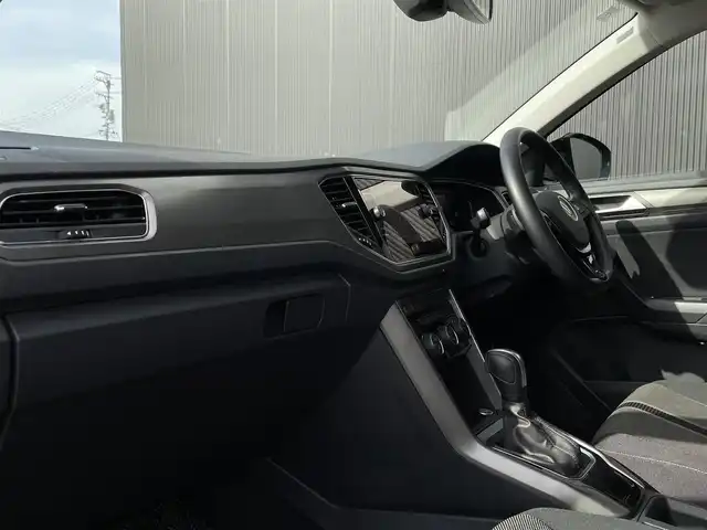 フォルクスワーゲン Ｔ－ロック TDI スタイル デザインPKG 長野県 2021(令3)年 2.3万km 白Ⅱ IQドライブ / デジタルメーター / ACC / BSM / LKA / CarPlay / AndoroidAuto / MirroLink / DiscoverProナビ / バックカメラ / PWバックドア / オートホールドブレーキ / LEDヘッドライト / 前後ドライブレコーダー / ETC2.0 / スマートキー / USB