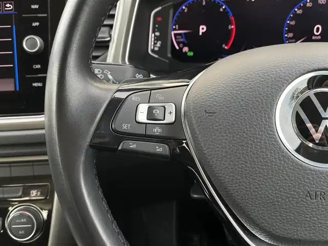 フォルクスワーゲン Ｔ－ロック TDI スタイル デザインPKG 長野県 2021(令3)年 2.3万km 白Ⅱ IQドライブ / デジタルメーター / ACC / BSM / LKA / CarPlay / AndoroidAuto / MirroLink / DiscoverProナビ / バックカメラ / PWバックドア / オートホールドブレーキ / LEDヘッドライト / 前後ドライブレコーダー / ETC2.0 / スマートキー / USB