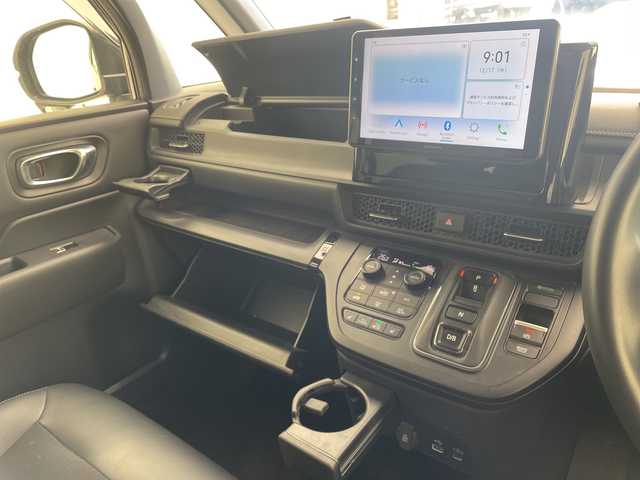 ホンダ ステップワゴン スパーダ eHEV 沖縄県 2024(令6)年 3.5万km トワイライトミストブラックパール 社外ディスプレイオーディオ（Bluetooth）/バックカメラ/ETC/レーダークルーズコントロール/ダウンヒルアシストコントロール/パドルシフト/ステアリングスイッチ/シートヒーター/ハーフレザーシート/両側パワースライドドア/電動リアゲート/プッシュスタート/スマートキー/スペアキー/LEDヘッドライト/オートライト/サンシェード/クリアランスソナー/保証書/取扱説明書