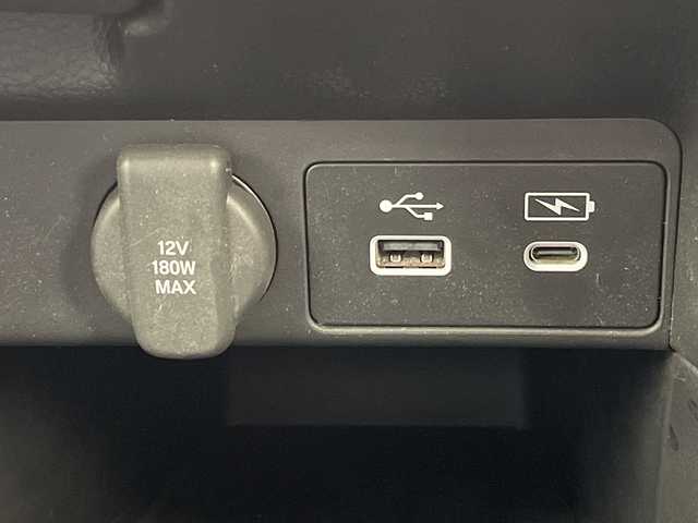 ホンダ ステップワゴン スパーダ eHEV 沖縄県 2024(令6)年 3.5万km トワイライトミストブラックパール 社外ディスプレイオーディオ（Bluetooth）/バックカメラ/ETC/レーダークルーズコントロール/ダウンヒルアシストコントロール/パドルシフト/ステアリングスイッチ/シートヒーター/ハーフレザーシート/両側パワースライドドア/電動リアゲート/プッシュスタート/スマートキー/スペアキー/LEDヘッドライト/オートライト/サンシェード/クリアランスソナー/保証書/取扱説明書