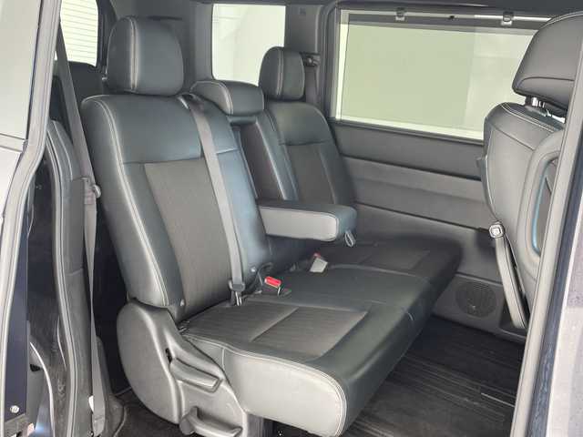 ホンダ ステップワゴン スパーダ eHEV 沖縄県 2024(令6)年 3.5万km トワイライトミストブラックパール 社外ディスプレイオーディオ（Bluetooth）/バックカメラ/ETC/レーダークルーズコントロール/ダウンヒルアシストコントロール/パドルシフト/ステアリングスイッチ/シートヒーター/ハーフレザーシート/両側パワースライドドア/電動リアゲート/プッシュスタート/スマートキー/スペアキー/LEDヘッドライト/オートライト/サンシェード/クリアランスソナー/保証書/取扱説明書