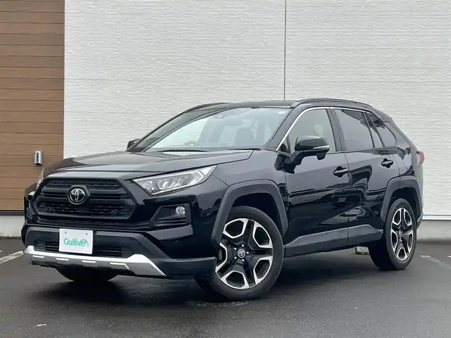 トヨタ ＲＡＶ４ アドベンチャー 秋田県 2019(令1)年 3.6万km アティチュードブラックマイカ 純正ナビ/衝突軽減システム/４WD/LEDヘッドライト/フルセグ/バックカメラ/スマートキー/前席シートヒーター/エアシート/D席パワーシート/純正アルミ/コーナーセンサー/アイドリングストップ/クルーズコントロール/プッシュスタート/MTモード付AT/パーキングアシスト/オートマチックハイビーム/ダウンヒルアシストコントロール/ステアリングスイッチ/ステアリングヒーター/ルーフレール/純正フロアマット/ETC/オートライト/オートエアコン/パワーステアリング/パワーウィンドウ/横滑り防止/盗難防止装置/電動格納ウィンカーミラー