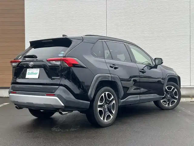 トヨタ ＲＡＶ４ アドベンチャー 秋田県 2019(令1)年 3.6万km アティチュードブラックマイカ 純正ナビ/衝突軽減システム/４WD/LEDヘッドライト/フルセグ/バックカメラ/スマートキー/前席シートヒーター/エアシート/D席パワーシート/純正アルミ/コーナーセンサー/アイドリングストップ/クルーズコントロール/プッシュスタート/MTモード付AT/パーキングアシスト/オートマチックハイビーム/ダウンヒルアシストコントロール/ステアリングスイッチ/ステアリングヒーター/ルーフレール/純正フロアマット/ETC/オートライト/オートエアコン/パワーステアリング/パワーウィンドウ/横滑り防止/盗難防止装置/電動格納ウィンカーミラー