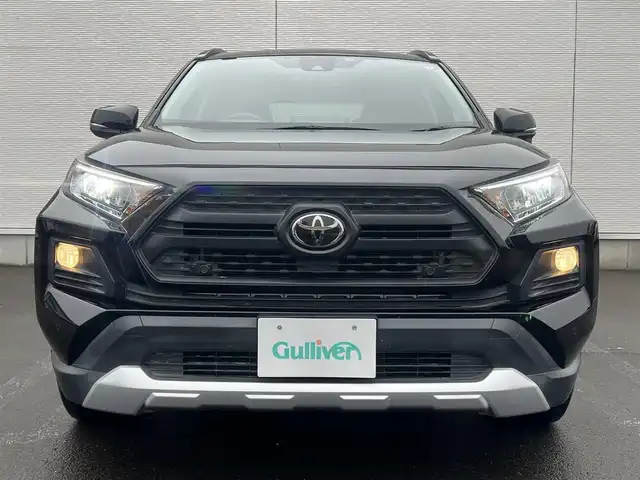 トヨタ ＲＡＶ４ アドベンチャー 秋田県 2019(令1)年 3.6万km アティチュードブラックマイカ 純正ナビ/衝突軽減システム/４WD/LEDヘッドライト/フルセグ/バックカメラ/スマートキー/前席シートヒーター/エアシート/D席パワーシート/純正アルミ/コーナーセンサー/アイドリングストップ/クルーズコントロール/プッシュスタート/MTモード付AT/パーキングアシスト/オートマチックハイビーム/ダウンヒルアシストコントロール/ステアリングスイッチ/ステアリングヒーター/ルーフレール/純正フロアマット/ETC/オートライト/オートエアコン/パワーステアリング/パワーウィンドウ/横滑り防止/盗難防止装置/電動格納ウィンカーミラー