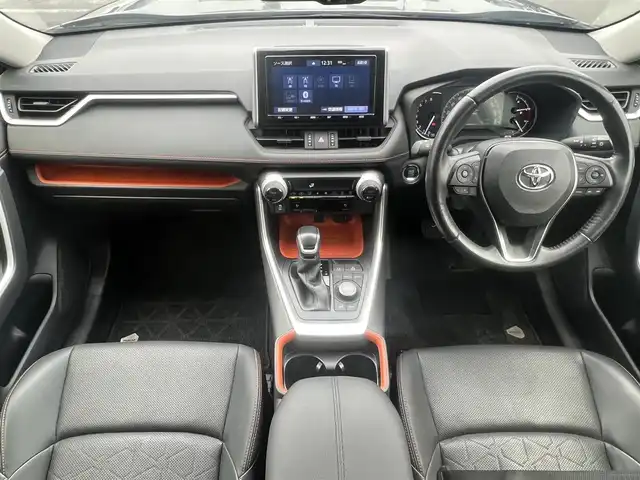 トヨタ ＲＡＶ４ アドベンチャー 秋田県 2019(令1)年 3.6万km アティチュードブラックマイカ 純正ナビ/衝突軽減システム/４WD/LEDヘッドライト/フルセグ/バックカメラ/スマートキー/前席シートヒーター/エアシート/D席パワーシート/純正アルミ/コーナーセンサー/アイドリングストップ/クルーズコントロール/プッシュスタート/MTモード付AT/パーキングアシスト/オートマチックハイビーム/ダウンヒルアシストコントロール/ステアリングスイッチ/ステアリングヒーター/ルーフレール/純正フロアマット/ETC/オートライト/オートエアコン/パワーステアリング/パワーウィンドウ/横滑り防止/盗難防止装置/電動格納ウィンカーミラー