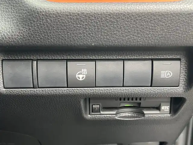 トヨタ ＲＡＶ４ アドベンチャー 秋田県 2019(令1)年 3.6万km アティチュードブラックマイカ 純正ナビ/衝突軽減システム/４WD/LEDヘッドライト/フルセグ/バックカメラ/スマートキー/前席シートヒーター/エアシート/D席パワーシート/純正アルミ/コーナーセンサー/アイドリングストップ/クルーズコントロール/プッシュスタート/MTモード付AT/パーキングアシスト/オートマチックハイビーム/ダウンヒルアシストコントロール/ステアリングスイッチ/ステアリングヒーター/ルーフレール/純正フロアマット/ETC/オートライト/オートエアコン/パワーステアリング/パワーウィンドウ/横滑り防止/盗難防止装置/電動格納ウィンカーミラー