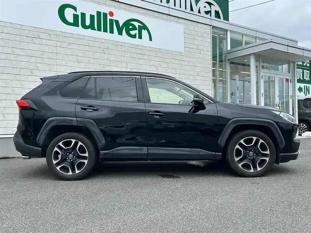 トヨタ ＲＡＶ４ アドベンチャー 山形県 2019(令1)年 3.6万km アティチュードブラックマイカ 純正9インチナビ/トヨタセーフティセンス/4WD/LEDヘッドライト/フルセグTV/バックカメラ/スマートキー/前席シートヒーター/エアシート/D席パワーシート/純正アルミ/コーナーセンサー/クルーズコントロール/パーキングアシスト/オートマチックハイビーム/ダウンヒルアシストコントロール/ステアリングスイッチ/ステアリングヒーター/ルーフレール/純正フロアマット/ETC