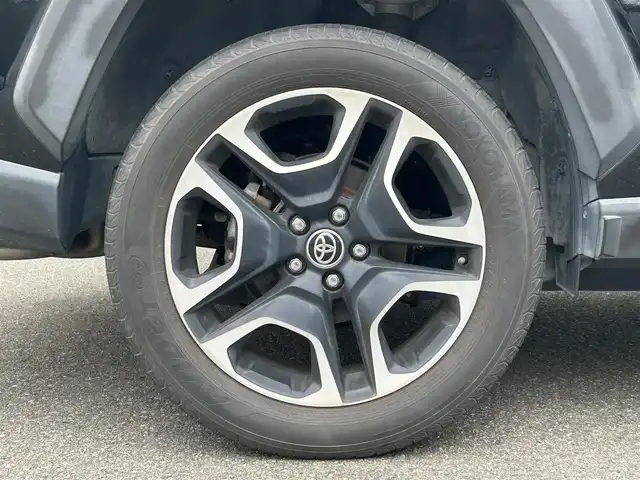 トヨタ ＲＡＶ４ アドベンチャー 山形県 2019(令1)年 3.6万km アティチュードブラックマイカ 純正9インチナビ/トヨタセーフティセンス/4WD/LEDヘッドライト/フルセグTV/バックカメラ/スマートキー/前席シートヒーター/エアシート/D席パワーシート/純正アルミ/コーナーセンサー/クルーズコントロール/パーキングアシスト/オートマチックハイビーム/ダウンヒルアシストコントロール/ステアリングスイッチ/ステアリングヒーター/ルーフレール/純正フロアマット/ETC