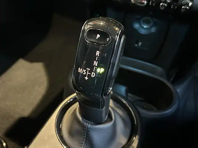 ＭＩＮＩ ＢＭＷ ミニ クーパー S クラシックトリム 宮城県 2021(令3)年 3.8万km ベージュ アクティブクルーズコントロール/ドライビングアシストパッケージ/純正ナビゲーションシステム/バックカメラ/パーキングアシスト/LEDヘッドライト/オートライト /ユニオンジャックテールランプ/コンフォートアクセス/17インチAW/ブラックハーフレザーシート/シートヒーター /ピアノブラックエクステリア/ユニオンジャックドアミラーカバー/ボンネットストライプ/ドライブレコーダー/保証書・取説書・スペアキー