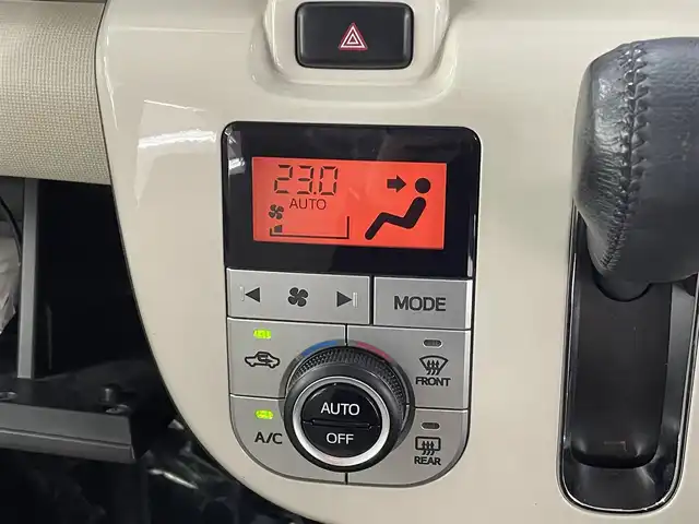 ダイハツ ムーヴ キャンバス G メイクアッフ SA Ⅱ 埼玉県 2017(平29)年 4.8万km パールホワイトⅢ/シルキーブルーパール 2トーン 純正ナビ　Bカメラ　フルセグ　CD　DVD　BT　ETC　スマートアシスト3　両側パワースライドドア　LEDオートライト　ステアリングスイッチ　スペアキー