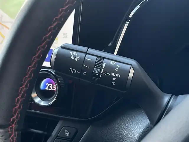 レクサス ＮＸ 350h Fスポーツ 山梨県 2023(令5)年 1.4万km ホワイトノーヴァガラスフレーク MarkLevinson/パノラマサンルーフ/三眼LEDヘッドライト/赤革/置き型充電/純正14インチメモリナビ/フルセグTV/全周囲カメラ/インテリアイルミネーション(カラー変更有)/デジタルインナーミラー/ETC2.0/前席シートヒーター/前席ベンチレーション/ステアリングヒーター/ヘッドアップディスプレイ/純正20インチブラックアルミホイール/オプションオレンジキャリパー
