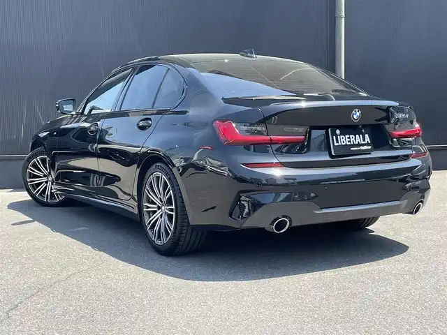 ＢＭＷ ＢＭＷ ３２０ｉ Mスポーツ 香川県 2019(令1)年 4.2万km 黒 純正ナビ/地デジ/全方位カメラ/ACC/ハーフレザーシート/シートヒーター/コーナーセンサー/レーンアシスト/衝突軽減/ブラインドスポット/ヘッドアップディスプレイ
