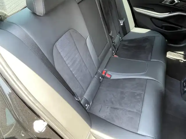 ＢＭＷ ＢＭＷ ３２０ｉ Mスポーツ 香川県 2019(令1)年 4.2万km 黒 純正ナビ/地デジ/全方位カメラ/ACC/ハーフレザーシート/シートヒーター/コーナーセンサー/レーンアシスト/衝突軽減/ブラインドスポット/ヘッドアップディスプレイ