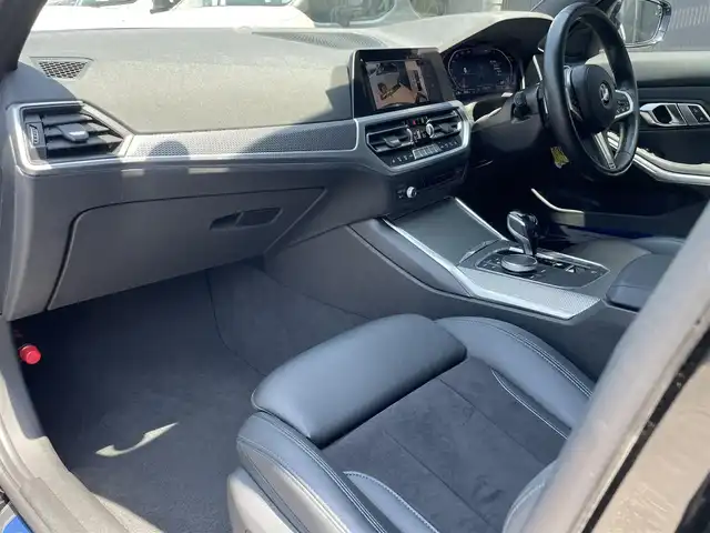 ＢＭＷ ＢＭＷ ３２０ｉ Mスポーツ 香川県 2019(令1)年 4.2万km 黒 純正ナビ/地デジ/全方位カメラ/ACC/ハーフレザーシート/シートヒーター/コーナーセンサー/レーンアシスト/衝突軽減/ブラインドスポット/ヘッドアップディスプレイ