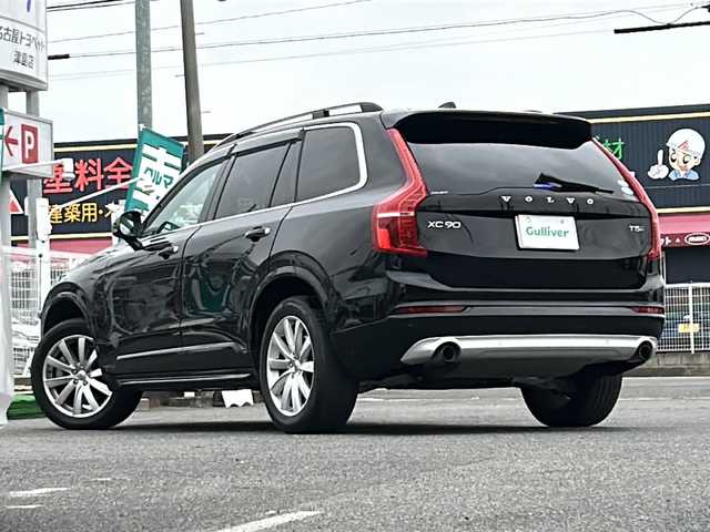 ボルボ ＸＣ９０ T5 AWD モーメンタム 愛知県 2018(平30)年 3.9万km オニキスブラックP /正規ディーラー車/ベージュ革シート//純正ナビ/フルセグ/BT/CD/USB//全方位カメラ/前後ドラレコ/ETC//純正19インチアルミホイール//純正ドアバイザー//純正フロアマット//メモリ付きパワーシート/前席・2列目シートヒーター//革巻きステア/ステアスイッチ/ステアヒーター//パワーバックドア//純正LEDオートライト/オートハイビーム//アクティブベンディングライト//衝突軽減ブレーキ/衝突回避アシスト/BSM//RSA/ACC/レーンキープアシスト//クロストラフィックアラート//パーキングアシスト/自動駐車//ルーフレール//電子パーキング//新車時保証書//取扱説明書//スペアスマートキー有