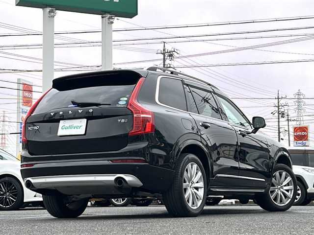 ボルボ ＸＣ９０ T5 AWD モーメンタム 愛知県 2018(平30)年 3.9万km オニキスブラックP /正規ディーラー車/ベージュ革シート//純正ナビ/フルセグ/BT/CD/USB//全方位カメラ/前後ドラレコ/ETC//純正19インチアルミホイール//純正ドアバイザー//純正フロアマット//メモリ付きパワーシート/前席・2列目シートヒーター//革巻きステア/ステアスイッチ/ステアヒーター//パワーバックドア//純正LEDオートライト/オートハイビーム//アクティブベンディングライト//衝突軽減ブレーキ/衝突回避アシスト/BSM//RSA/ACC/レーンキープアシスト//クロストラフィックアラート//パーキングアシスト/自動駐車//ルーフレール//電子パーキング//新車時保証書//取扱説明書//スペアスマートキー有