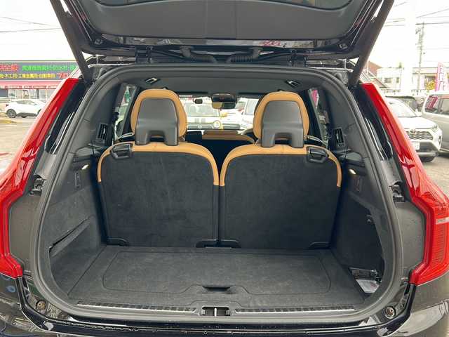 ボルボ ＸＣ９０ T5 AWD モーメンタム 愛知県 2018(平30)年 3.9万km オニキスブラックP /正規ディーラー車/ベージュ革シート//純正ナビ/フルセグ/BT/CD/USB//全方位カメラ/前後ドラレコ/ETC//純正19インチアルミホイール//純正ドアバイザー//純正フロアマット//メモリ付きパワーシート/前席・2列目シートヒーター//革巻きステア/ステアスイッチ/ステアヒーター//パワーバックドア//純正LEDオートライト/オートハイビーム//アクティブベンディングライト//衝突軽減ブレーキ/衝突回避アシスト/BSM//RSA/ACC/レーンキープアシスト//クロストラフィックアラート//パーキングアシスト/自動駐車//ルーフレール//電子パーキング//新車時保証書//取扱説明書//スペアスマートキー有