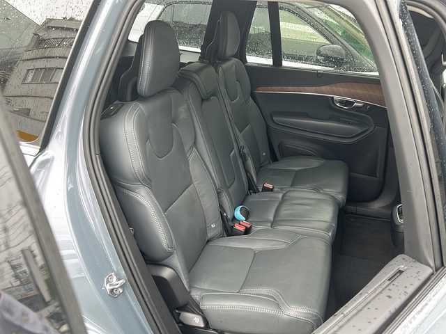 ボルボ ＸＣ９０ D5 AWD インスクリプション 福島県 2020(令2)年 4.6万km グレー /正規ディーラー車//harman/kardon //メーカーナビ//フルセグ/BT/AppleCarPlay/AndroidAUTO //全方位カメラ//ETC//ドラレコ　//黒革シート　//パワーシート//シートヒーター/ベンチレーション//パワーバックドア　//ルーフレール//サイドステップ　//純正20AW　//HUD//衝突回避//車間警告//レーンキーピングエイド//クロストラフィックアラート//パークアシスト//自動駐車//自動発進//BLIS//ACC//ABH//LEDオートヘッドライト//F.Rフォグ//AHB//アクティブベンディングライト //MTモード付きAT//ECO/Comfort/OffRord//革巻きステアリング//ステアリングヒーター//保証書//スペアキー