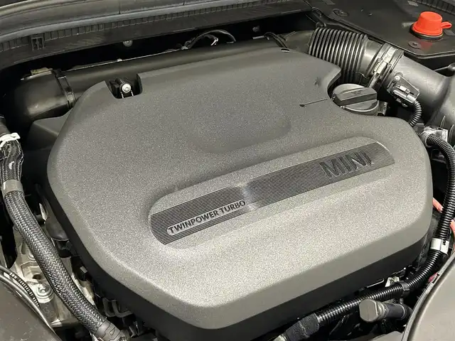 ＭＩＮＩ ミニ クーパー SD 福岡県 2020(令2)年 3.7万km ホワイト・シルバー ユニオンジャックテール　/ＡＣＣ　/衝突軽減Ｂ　/純正ナビ　/バックカメラ　/前後クリアランスソナー　/コンフォートアクセス　/ＬＥＤヘッドライト　/アンビエントライト　/ＭＩＮＩドライビングモード　/純正１７インチＡＷ