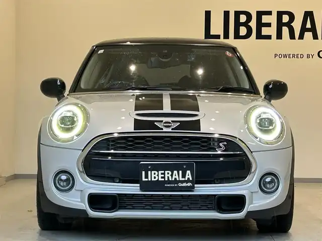 ＭＩＮＩ ミニ クーパー SD 福岡県 2020(令2)年 3.7万km ホワイト・シルバー ユニオンジャックテール　/ＡＣＣ　/衝突軽減Ｂ　/純正ナビ　/バックカメラ　/前後クリアランスソナー　/コンフォートアクセス　/ＬＥＤヘッドライト　/アンビエントライト　/ＭＩＮＩドライビングモード　/純正１７インチＡＷ