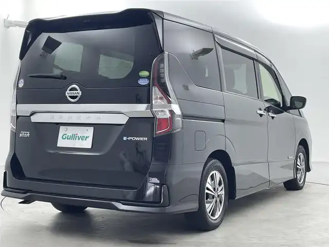 日産 セレナ e－パワー ハイウェイスター V 福井県 2021(令3)年 3.1万km ダイヤモンドブラック 純正7インチナビ/・FM/AM/Bluetooth/フルセグ/CD/DVD/・バックカメラ/プロパイロット/インテリジェントエマージェンシーブレーキ/コーナーセンサー/BSM/踏み間違い衝突防止アシスト/車線逸脱防止支援システム/両側パワースライドドア/ドライブレコーダー/ETC/純正15インチアルミホイール/純正フロアマット/USB入力端子