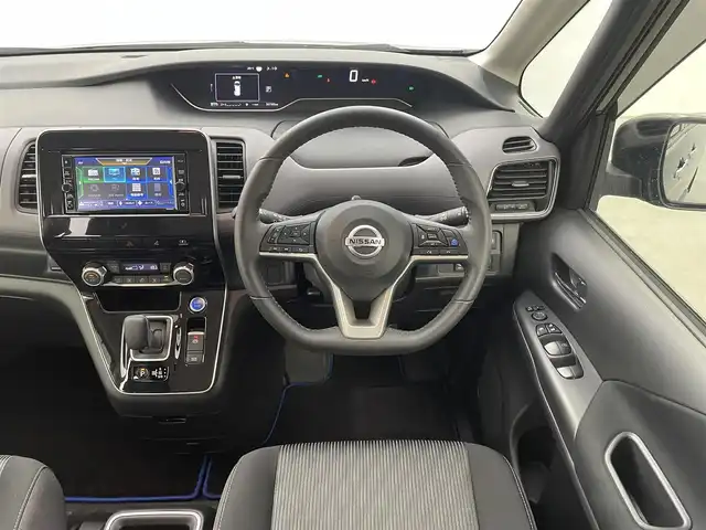 日産 セレナ e－パワー ハイウェイスター V 福井県 2021(令3)年 3.1万km ダイヤモンドブラック 純正7インチナビ/・FM/AM/Bluetooth/フルセグ/CD/DVD/・バックカメラ/プロパイロット/インテリジェントエマージェンシーブレーキ/コーナーセンサー/BSM/踏み間違い衝突防止アシスト/車線逸脱防止支援システム/両側パワースライドドア/ドライブレコーダー/ETC/純正15インチアルミホイール/純正フロアマット/USB入力端子