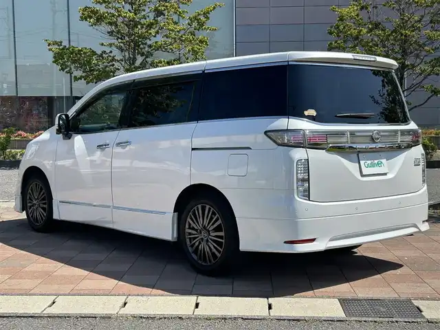 日産 エルグランド 250HWS S アーバンクロム 福島県 2024(令6)年 1.3万km ピュアホワイトパール 純正ナビゲーション/【DVD/SD/USB/HDMI/TV】/アラウンドビューモニター/ドライブレコーダー/ハーフレザーシート/ビルトインETC/フリップダウンモニター/両側電動スライドドア/衝突軽減ブレーキ/レーンキープアシスト/アダプティブクルーズコントロール/ブラインドスポットモニター/助手席・セカンドシートオットマン/LEDオートライト/リアドアシェード/純正フロアマット/ドアバイザー