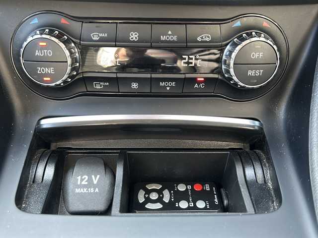 メルセデス・ベンツ ＣＬＡ１８０ Sブレイク AMG スタイル 神奈川県 2018(平30)年 5.7万km ポーラホワイト サンルーフ/harman/kardon/純正ナビ(CD/DVD/SD/USB/BT/フルセグTV)/バックカメラ/レーダークルーズコントロール/パドルシフト/アクティブブレーキアシスト/アクティブレーンキーピングアシスト/アテンションアシスト/ブラインドスポットアシスト/ハーフレザーシート/D/N席メモリ付パワーシート/D/N席シートヒーター/ビルトインETC/ドライブレコーダー/社外GPSレーダー/オートライト/純正フロアマット/ISOFIX/スペアキー×1/保証書/取扱説明書