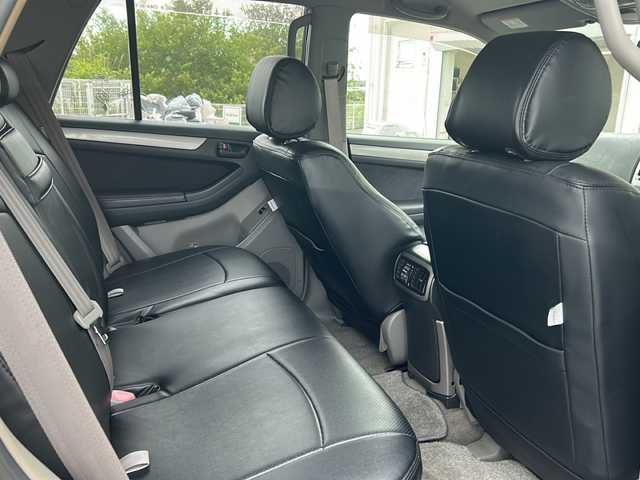 トヨタ ハイラックス サーフ SSR－X 千葉県 2002(平14)年 8.2万km ベージュ ベージュ全塗装　リフトＵＰサス　ホワイトレター　Ｍ／Ｔタイヤ　１７インチＡＷ　外イカリングライト　外テールライト　ブラックミラー　ブラックリアスポイラー　ナビ　バックカメラ　クラッツィオ革調カバー