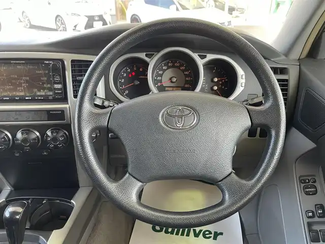 トヨタ ハイラックス サーフ SSR－X 和歌山県 2002(平14)年 8.2万km ベージュ ベージュ全塗装　/リフトＵＰサス　/ホワイトレター　/Ｍ／Ｔタイヤ/１７インチＡＷ/社外イカリングライト/社外テールライト/ブラックリアスポイラー/バックカメラ/レザーシートカバー