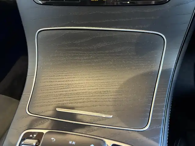 メルセデス・ベンツ ＧＬＣ２２０ d 4マチック AMGライン 宮城県 2020(令2)年 4万km セレナイトグレー レーダーセーフティＰＫＧ　/パノラミックスライディングルーフ　/COMANDシステムナビゲーションシステム/フルセグＴＶ　/全方位カメラ/AppleCarPlay　/ハーフレザーシート　/シートヒーター　/パワーシート　/ＬＥＤヘッドライト　/純正１９インチＡＷ　/ドライブレコーダー/置くだけ充電　/ワンオーナー