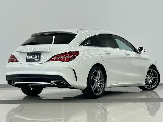 メルセデス・ベンツ ＣＬＡ１８０ Sブレイク　スポーツ 岡山県 2017(平29)年 3.5万km カルサイトホワイト 純正ナビ/Rカメラ/Bluetooth/AppleCarplay/AndoroidoAuto/LEDヘッドライト/パワーシート/オートライト/オートワイパー/ハーフレザー/シートヒーター/ACC/ETC/アクティブブレーキアシスト/アテンションアシスト/ブラインドスポット/レーンキープアシスト/PTG/ブレーキAH/アイドリングストップ