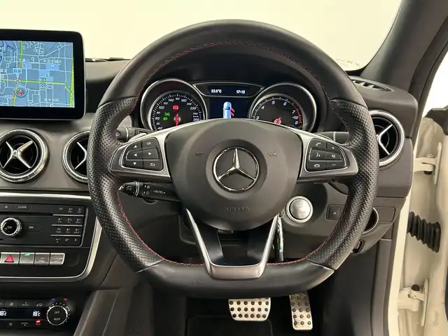 メルセデス・ベンツ ＣＬＡ１８０ Sブレイク　スポーツ 岡山県 2017(平29)年 3.5万km カルサイトホワイト 純正ナビ/Rカメラ/Bluetooth/AppleCarplay/AndoroidoAuto/LEDヘッドライト/パワーシート/オートライト/オートワイパー/ハーフレザー/シートヒーター/ACC/ETC/アクティブブレーキアシスト/アテンションアシスト/ブラインドスポット/レーンキープアシスト/PTG/ブレーキAH/アイドリングストップ