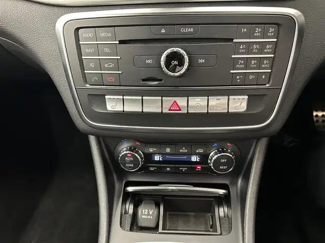 メルセデス・ベンツ ＣＬＡ１８０ Sブレイク　スポーツ 岡山県 2017(平29)年 3.5万km カルサイトホワイト 純正ナビ/Rカメラ/Bluetooth/AppleCarplay/AndoroidoAuto/LEDヘッドライト/パワーシート/オートライト/オートワイパー/ハーフレザー/シートヒーター/ACC/ETC/アクティブブレーキアシスト/アテンションアシスト/ブラインドスポット/レーンキープアシスト/PTG/ブレーキAH/アイドリングストップ