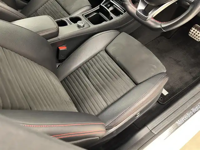 メルセデス・ベンツ ＣＬＡ１８０ Sブレイク　スポーツ 岡山県 2017(平29)年 3.5万km カルサイトホワイト 純正ナビ/Rカメラ/Bluetooth/AppleCarplay/AndoroidoAuto/LEDヘッドライト/パワーシート/オートライト/オートワイパー/ハーフレザー/シートヒーター/ACC/ETC/アクティブブレーキアシスト/アテンションアシスト/ブラインドスポット/レーンキープアシスト/PTG/ブレーキAH/アイドリングストップ