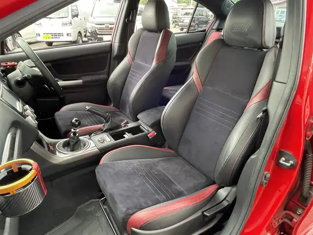 スバル ＷＲＸ ＳＴＩ STI 青森県 2016(平28)年 13.7万km ピュアレッド ４WD/6速MT/車高調(純正サスペンション有)/社外ナビ(フルセグTV/CD/DVD/AM・FM/BT/HDMI)/バックカメラ/サイドビューモニター/ETC/前方ドラレコ/社外SSR18インチアルミホイール(純正アルミホイール有)/純正フロアマット/スペアキー
