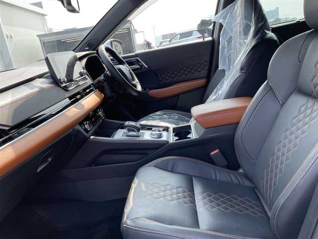 三菱 アウトランダー ＰＨＥＶ P 石川県 2022(令4)年 6万km ホワイトダイヤモンド 4WD/純正ナビ/フルセグTV/全方位カメラ/LEDヘッドライト/ETC/パワーバックドア/レザーシート/シートヒーター/純正アルミホイール/BOSEサウンド/マイパイロット/レーダーブレーキ/保証書