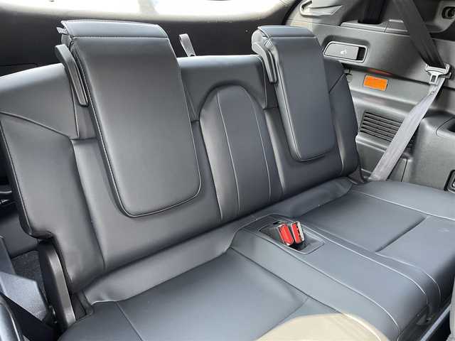 三菱 アウトランダー ＰＨＥＶ P 石川県 2022(令4)年 6万km ホワイトダイヤモンド 4WD/純正ナビ/フルセグTV/全方位カメラ/LEDヘッドライト/ETC/パワーバックドア/レザーシート/シートヒーター/純正アルミホイール/BOSEサウンド/マイパイロット/レーダーブレーキ/保証書