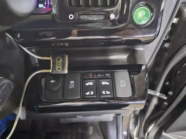 ホンダ ステップワゴン スパーダ Z 香川県 2013(平25)年 8万km プレミアムスパークルブラックパール ワンオーナー/純正9型ナビ/　(Bluetooth/CD/DVD)/フルセグTV/両側パワースライドドア/ビルトインETC/アルパイン10.2型リアビジョン/ビークルスタビリティアシスト/HIDヘッドランプ/オートライト/オートエアコン/本革巻きステアリング/ステアリングスイッチ/パドルシフト/レザー調シートカバー付/クールスピリット用17インチAW（純正積み込み）/スマートキーシステム/イモビライザー/セキュリティアラーム/禁煙車