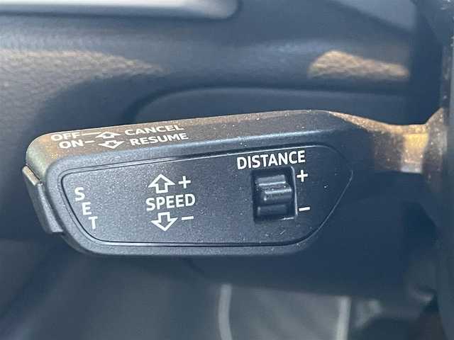 アウディ Ａ３ SB 30TFSI 高知県 2019(令1)年 0.8万km 黒 ナビゲーションパッケージ/アウディ純正ナビ/　【AM/FM/フルセグTV/BT】/バックカメラ/バーチャルコックピット/クルーズコントロール/純正１６インチAW/アイドリングストップ/ETC2/0