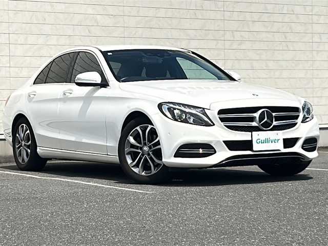メルセデス・ベンツ Ｃ１８０ アバンギャルド 茨城県 2014(平26)年 5.7万km ポーラホワイト 純正SDナビ＆地デジTV/(地デジTV・CD・DVD・BT・ラジオ再生)/USB入力端子/LEDヘッドライト/オートライト/ETC/純正17incアルミホイール/純正フロアマット/ハーフレザー/パワーシート/運転席・助手席シートヒーター/プッシュスタート/バックカメラ/追従型クルーズコントロール/パーキングアシスト/レーンアシスト/コーナーセンサー/ブラインドスポットモニター/アイドリングストップ/Wエアバック/サイドエアバック/カーテンエアバッグ/取扱説明書