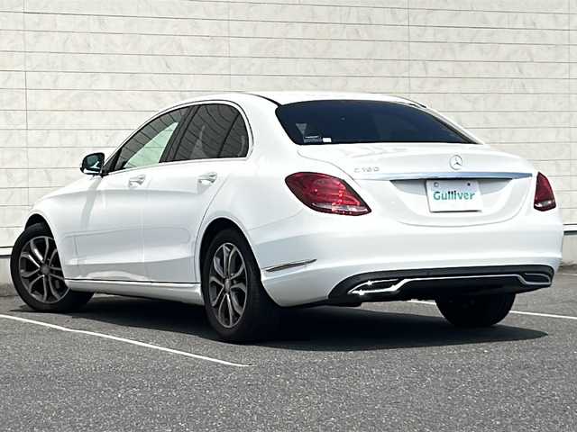 メルセデス・ベンツ Ｃ１８０ アバンギャルド 茨城県 2014(平26)年 5.7万km ポーラホワイト 純正SDナビ＆地デジTV/(地デジTV・CD・DVD・BT・ラジオ再生)/USB入力端子/LEDヘッドライト/オートライト/ETC/純正17incアルミホイール/純正フロアマット/ハーフレザー/パワーシート/運転席・助手席シートヒーター/プッシュスタート/バックカメラ/追従型クルーズコントロール/パーキングアシスト/レーンアシスト/コーナーセンサー/ブラインドスポットモニター/アイドリングストップ/Wエアバック/サイドエアバック/カーテンエアバッグ/取扱説明書