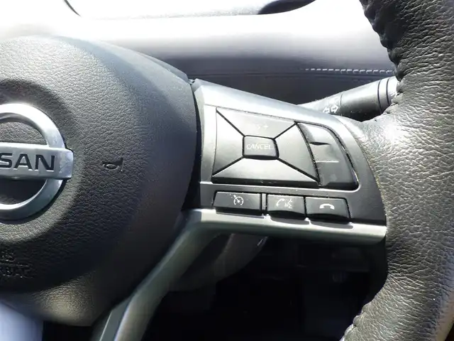 日産 セレナ ハイウェイスター V 千葉県 2020(令2)年 5万km サンライズオレンジ/ダイヤモンドブラック 195/60R16/エマージェンシーブレーキ/ハンズフリー両側パワースライドドア/9インチ純正SDナビ/地デジTV/【BD/DVD/CD再生機能　Bluetooth接続】/アラウンドビューモニター/フリップダウンモニター/ドライブレコーダー（DJ4-D）/前席シートヒーター/革巻きステアリング/ステアリングスイッチ/ETC/LEDヘッドライト/フォグライト/ウインカーミラー/コーナーセンサー/純正16インチアルミホイル/サイド/カーテンエアバッグ/インテリジェントキー