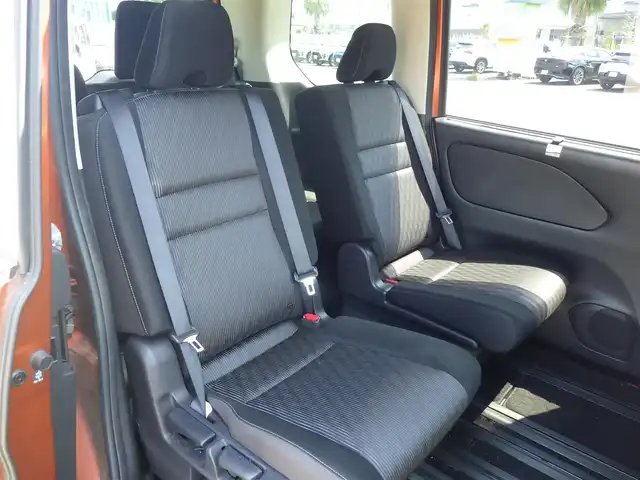 日産 セレナ ハイウェイスター V 千葉県 2020(令2)年 5万km サンライズオレンジ/ダイヤモンドブラック 195/60R16/エマージェンシーブレーキ/ハンズフリー両側パワースライドドア/9インチ純正SDナビ/地デジTV/【BD/DVD/CD再生機能　Bluetooth接続】/アラウンドビューモニター/フリップダウンモニター/ドライブレコーダー（DJ4-D）/前席シートヒーター/革巻きステアリング/ステアリングスイッチ/ETC/LEDヘッドライト/フォグライト/ウインカーミラー/コーナーセンサー/純正16インチアルミホイル/サイド/カーテンエアバッグ/インテリジェントキー