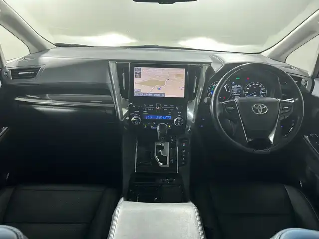 トヨタ アルファードハイブリット SR Cパッケージ 神奈川県 2020(令2)年 6.7万km ホワイトパールクリスタルシャイン 純正メーカーOPナビ　/パノラミックビューモニター　/-Miracast/CD/DVD/Bluetooth/フルセグTV/USB/JBL/両側パワースライドドア/トヨタセーフティセンス　/プリクラッシュセーフティシステム　/レーンディパーチャーアラート　/レーダークルーズコントロール　/前後クリアランスソナー/ワイヤレス充電/レザーシート/シートヒーター＆ベンチレーション　/メモリーシート/前後ドラレコ/電動パーキング/ブレーキホールド/三眼LEDヘッドライト