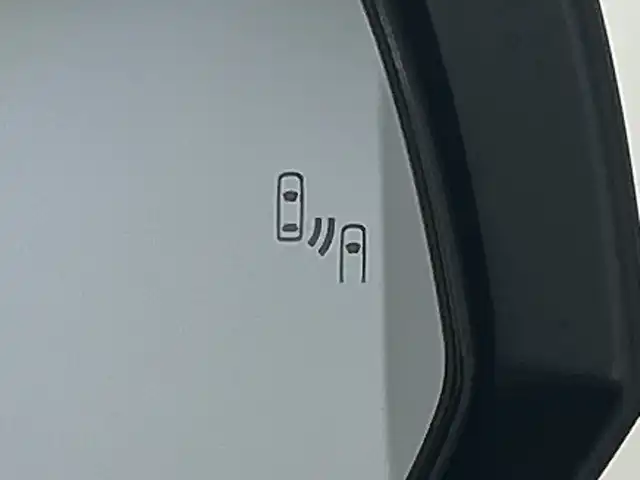トヨタ アルファードハイブリット SR Cパッケージ 神奈川県 2020(令2)年 6.7万km ホワイトパールクリスタルシャイン 純正メーカーOPナビ　/パノラミックビューモニター　/-Miracast/CD/DVD/Bluetooth/フルセグTV/USB/JBL/両側パワースライドドア/トヨタセーフティセンス　/プリクラッシュセーフティシステム　/レーンディパーチャーアラート　/レーダークルーズコントロール　/前後クリアランスソナー/ワイヤレス充電/レザーシート/シートヒーター＆ベンチレーション　/メモリーシート/前後ドラレコ/電動パーキング/ブレーキホールド/三眼LEDヘッドライト